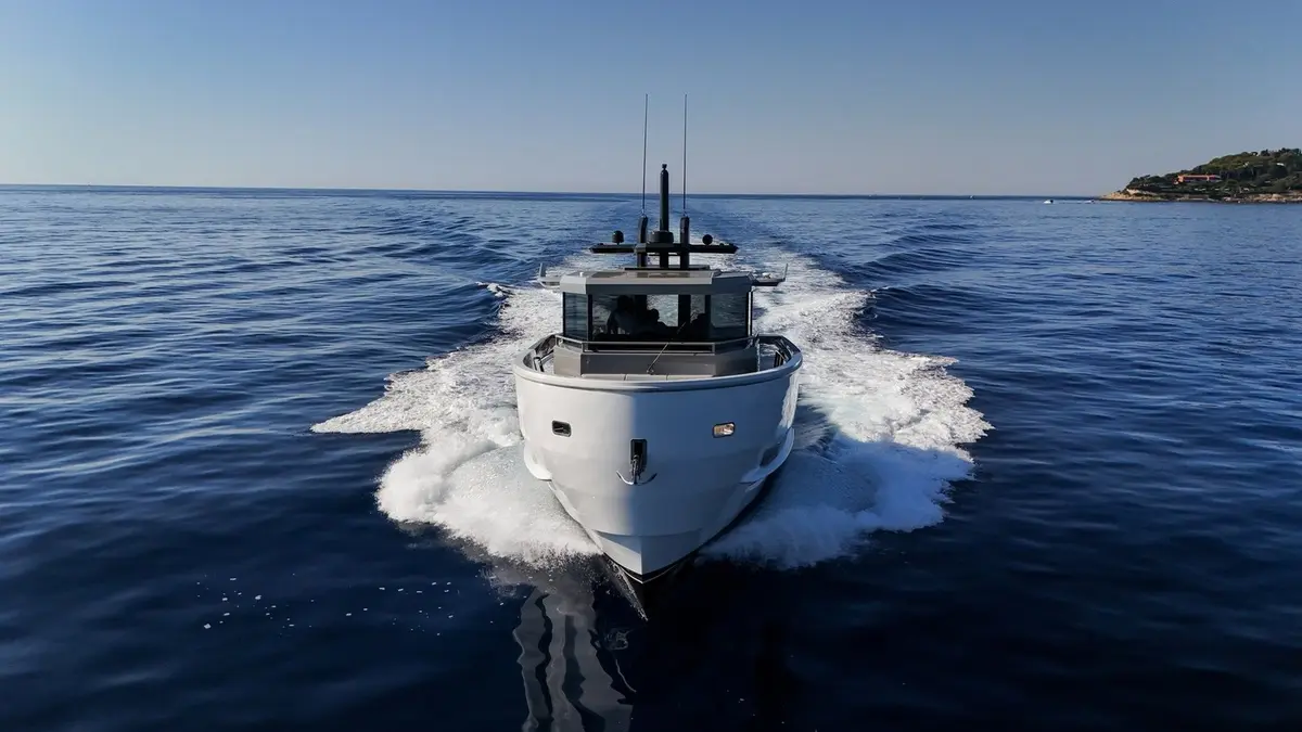 Arcadia Sherpa 60, flybridge — Menorca Yacht Rental, Menorca. Arcadia Sherpa 60 — 18.7m