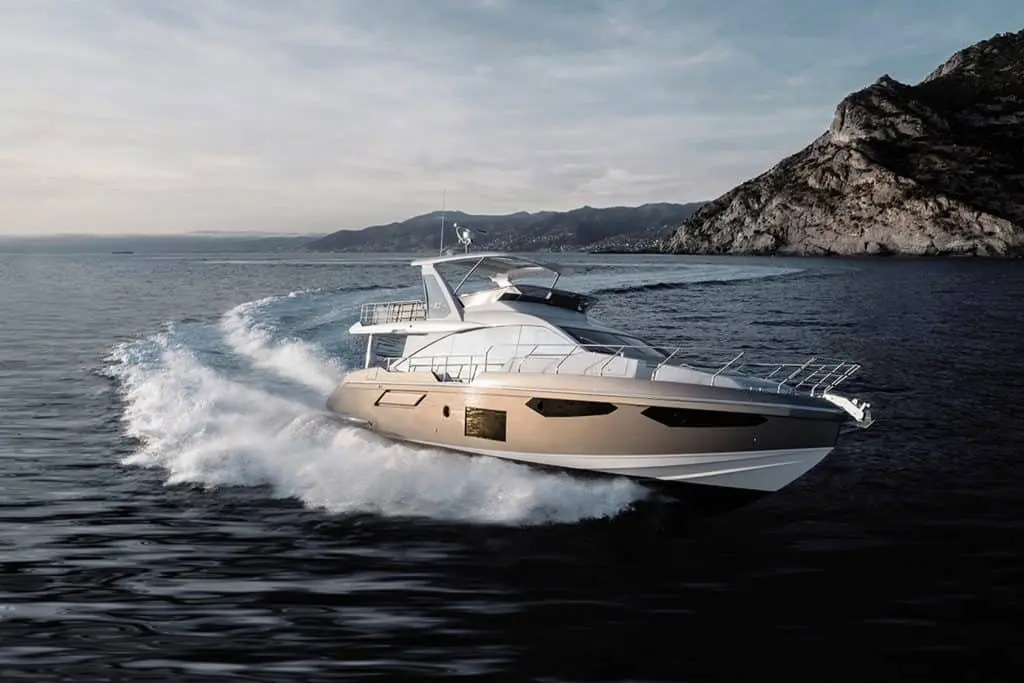 Azimut 60 Fly, exterior — Menorca Yacht Rental, Menorca. Azimut 60 Fly — 20m