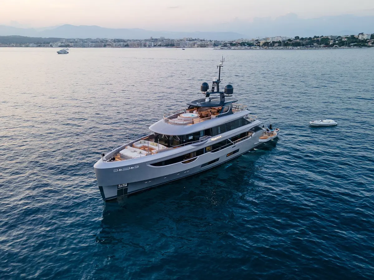 Oasis 40, main deck — Menorca Yacht Rental, Menorca. Oasis 40 — 40m
