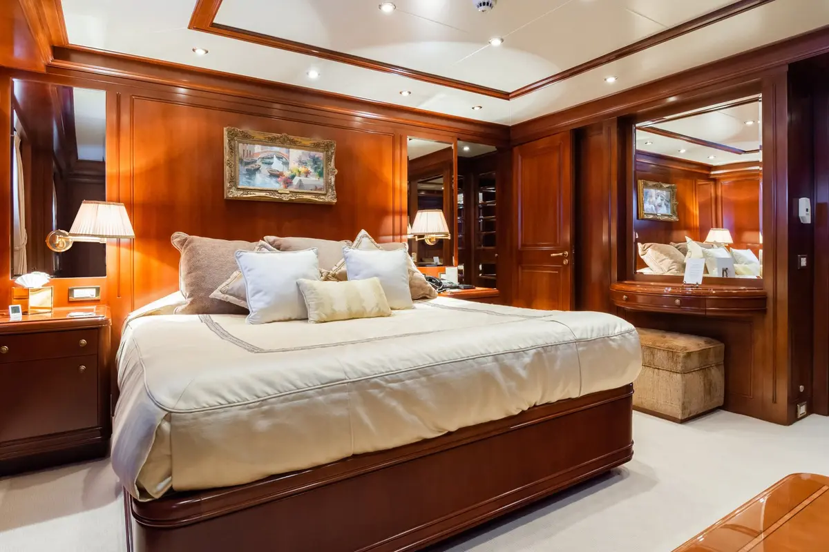Apogee, salon — Menorca Yacht Rental, Menorca. Apogee — 62.5m