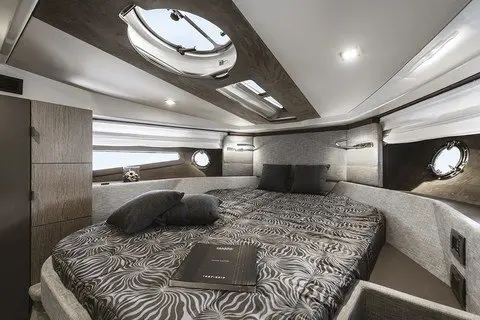 Cranchi M44 HT, aft deck — Menorca Yacht Rental, Menorca. Cranchi M44 HT — 14m