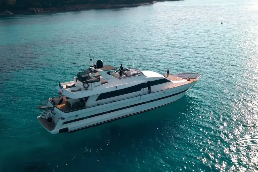 Falcon 80S, aft deck — Menorca Yacht Rental, Menorca. Falcon 80S — 24m