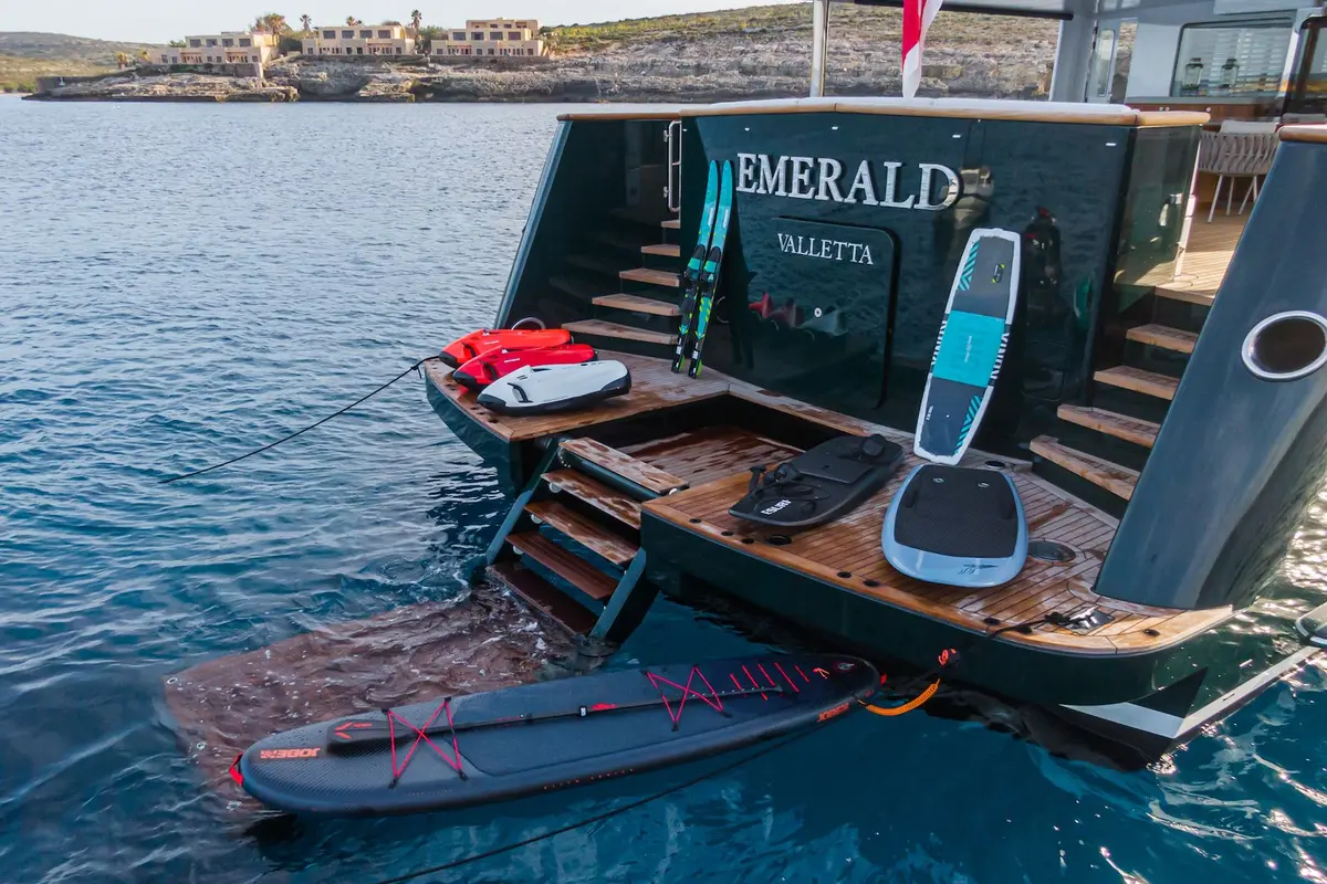 Emerald, camarote principal — Menorca Yacht Rental, Menorca. Cincuenta metros para navegar Menorca sin prisas