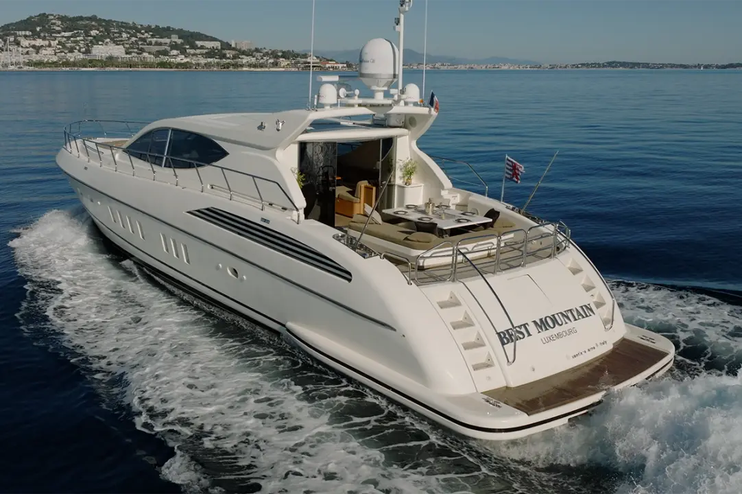 Leopard 24, exterior — Menorca Yacht Rental, Menorca. Leopard 24 — 24m