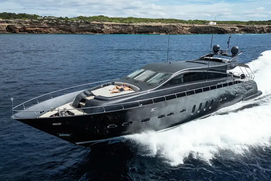 Leopard 31, exterior — Menorca Yacht Rental, Menorca. Leopard 31 — 31m