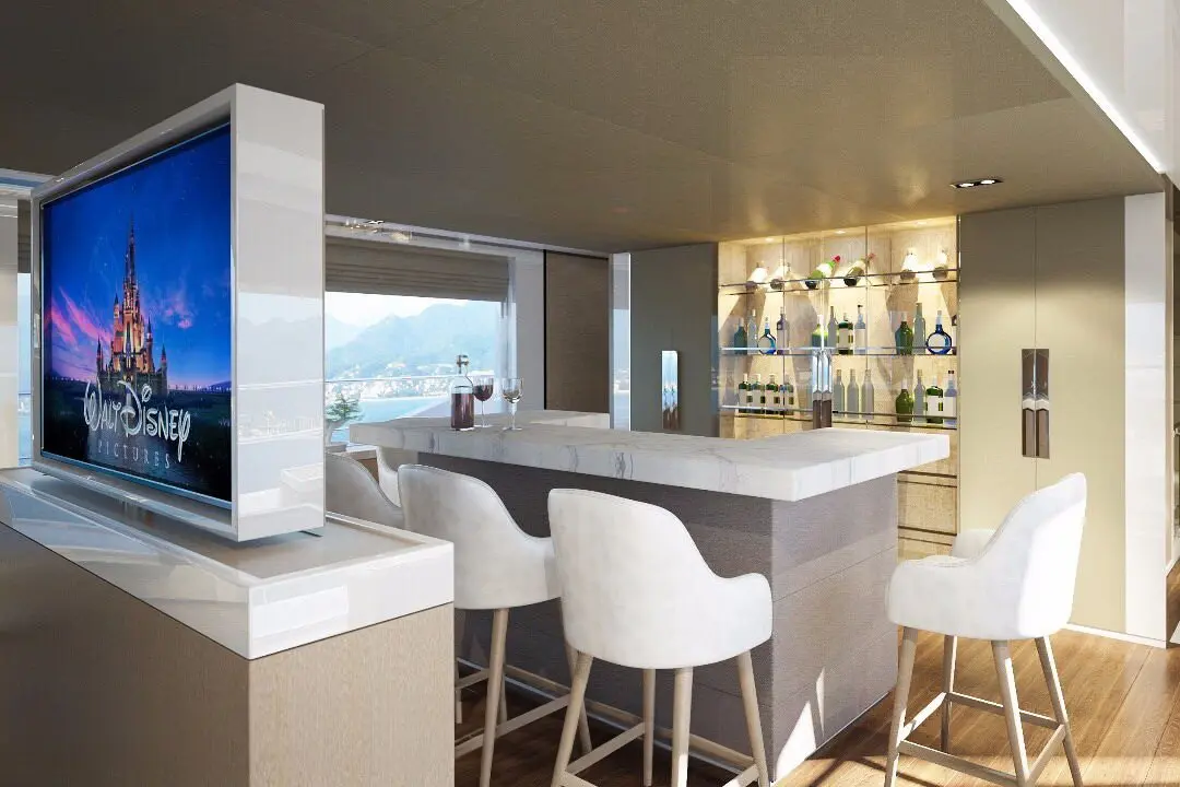 Majesty 100, aft deck — Menorca Yacht Rental, Menorca. Majesty 100 — 32m