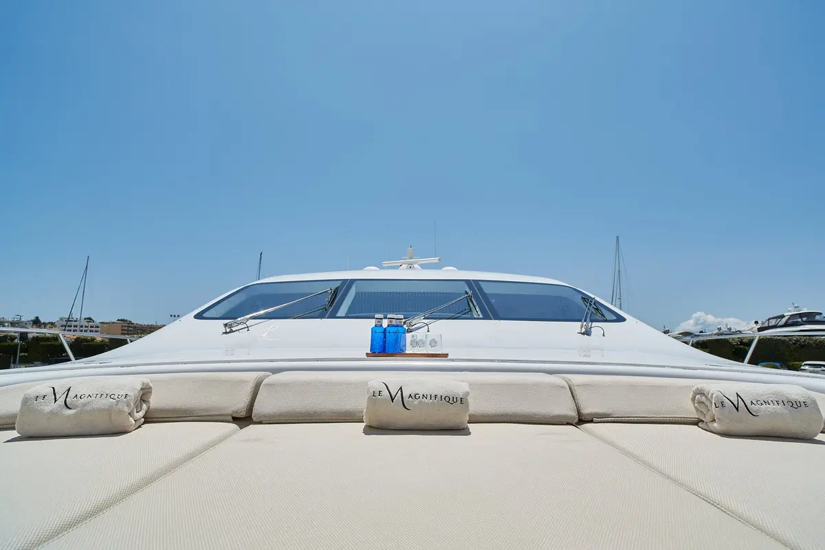 Mangusta 108, aft deck — Menorca Yacht Rental, Menorca. Mangusta 108 — 33m
