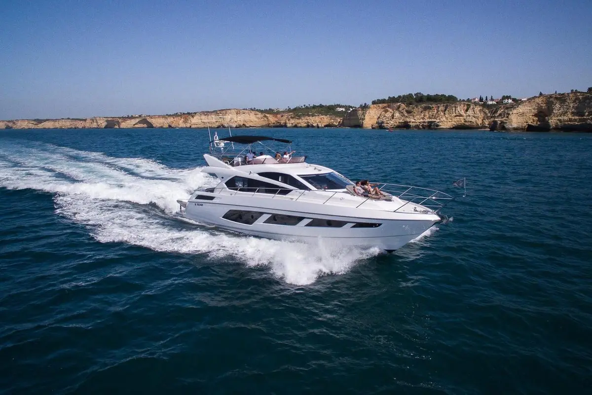 Pardo 38, master cabin — Menorca Yacht Rental, Menorca. Pardo 38 — 11.56m