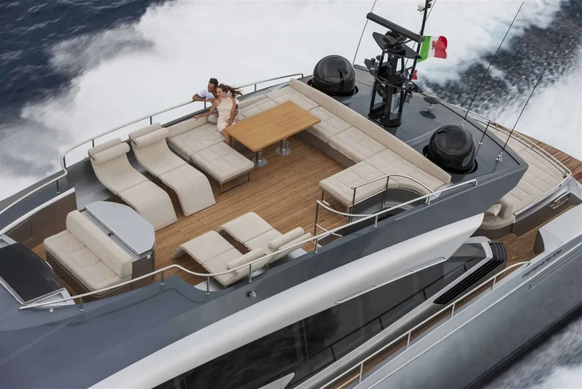 Pershing 108, salon — Menorca Yacht Rental, Menorca. Pershing 108 — 33m