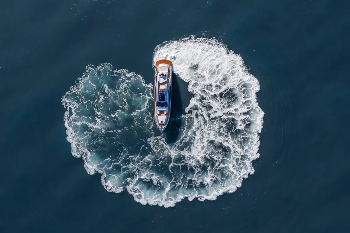 Pershing 8X, aft deck — Menorca Yacht Rental, Menorca. Pershing 8X — 25m