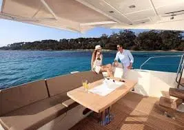 Prestige 550 FLY, salon — Menorca Yacht Rental, Menorca. Prestige 550 FLY — 18m