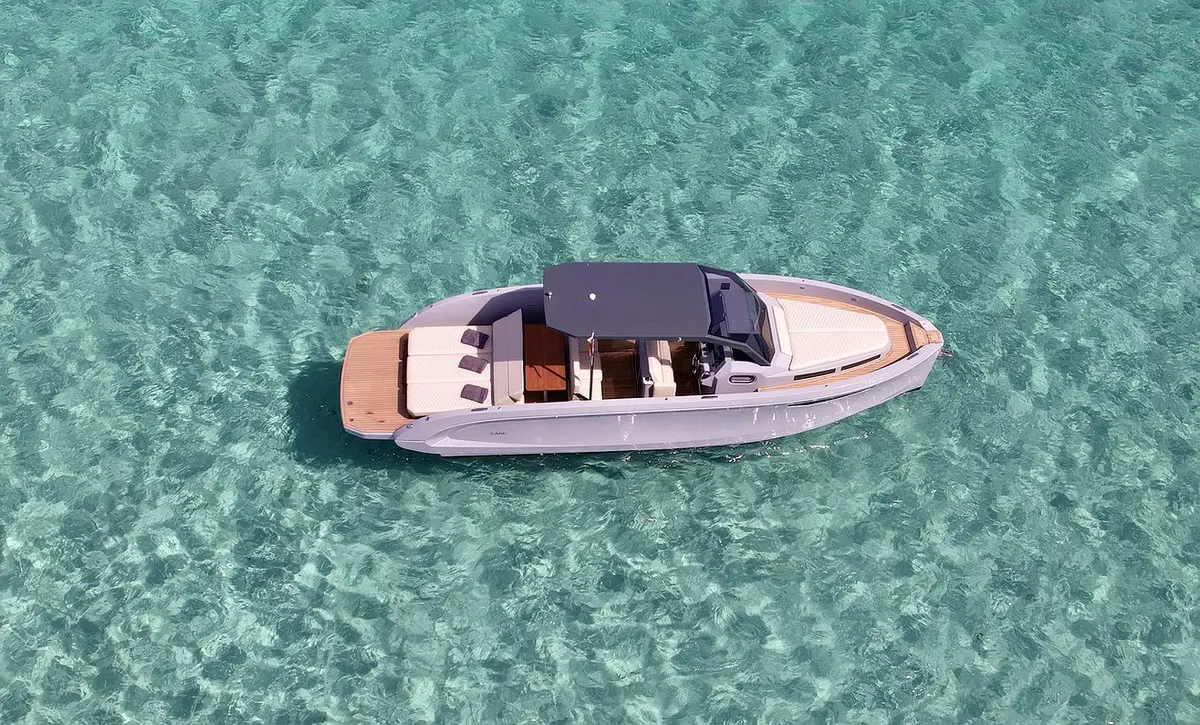 Rand Escape 30, aft deck — Menorca Yacht Rental, Menorca. Rand Escape 30 — 9m