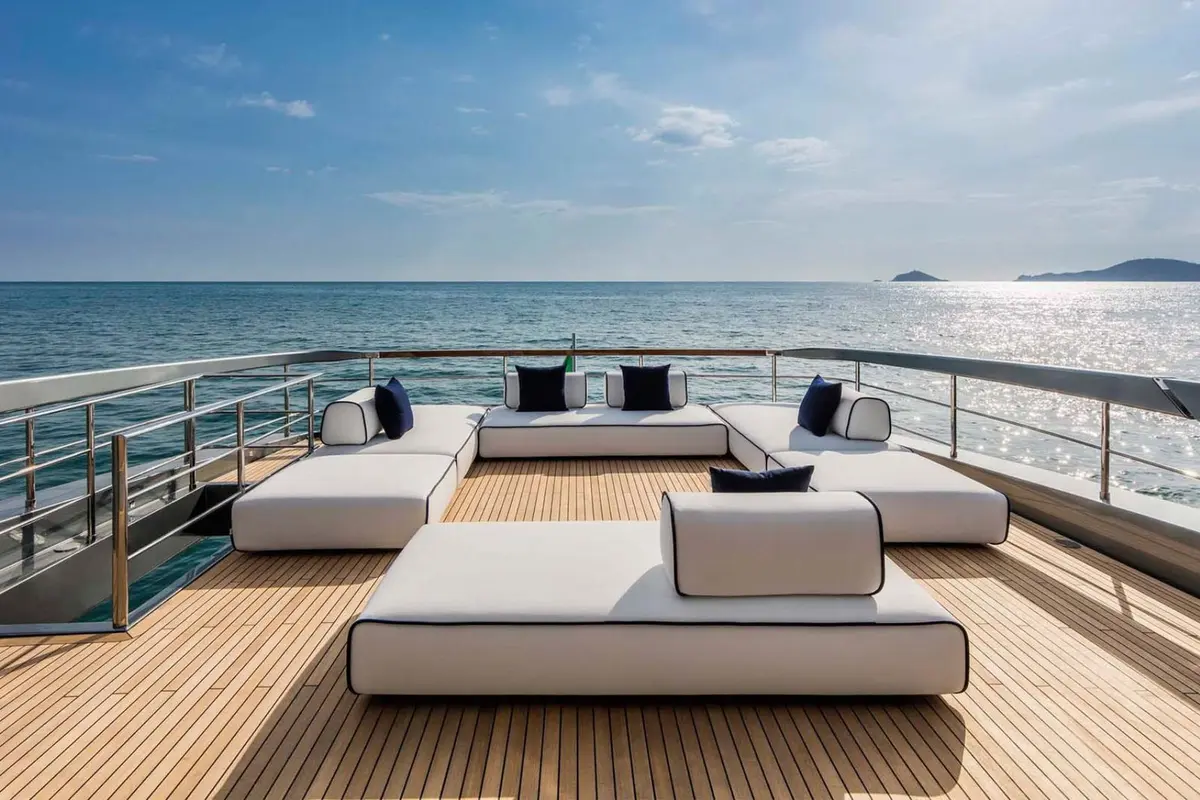 Riva 110, master cabin — Menorca Yacht Rental, Menorca. Riva 110 — 33m