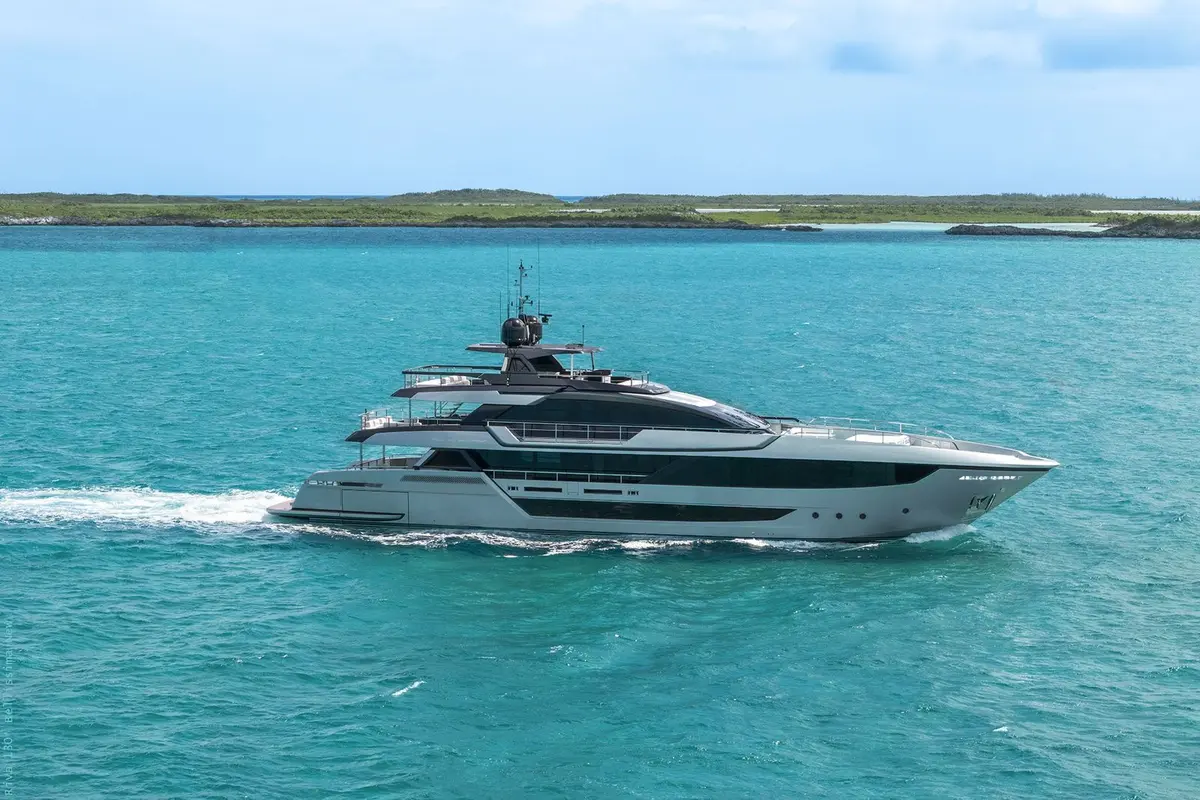 Riva 130, master cabin — Menorca Yacht Rental, Menorca. Riva 130 — 40m