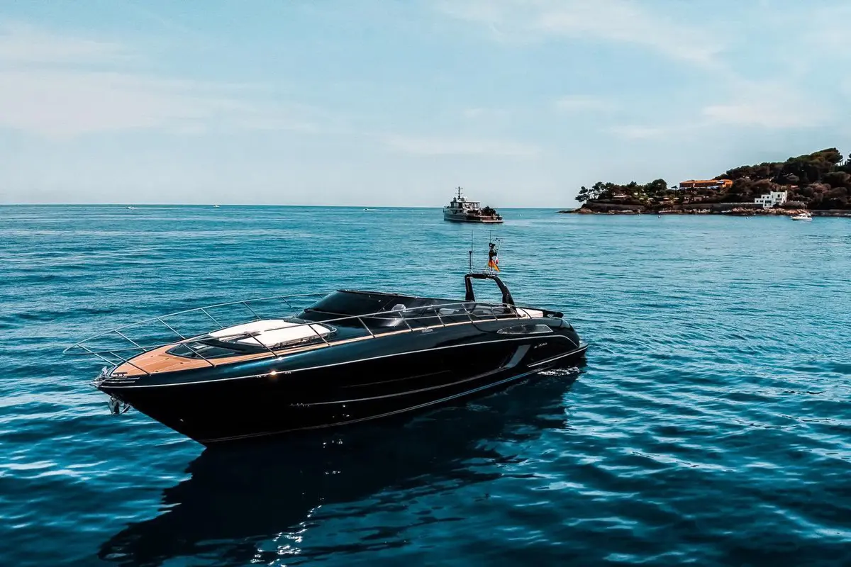 Riva 56 Rivale, salon — Menorca Yacht Rental, Menorca. Riva 56 Rivale — 17m