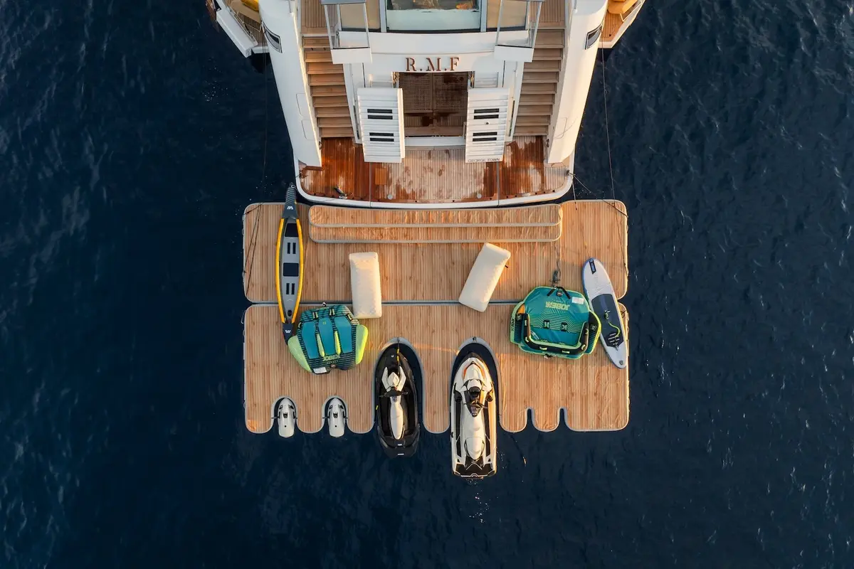 RMF, salon — Menorca Yacht Rental, Menorca. RMF — 52m