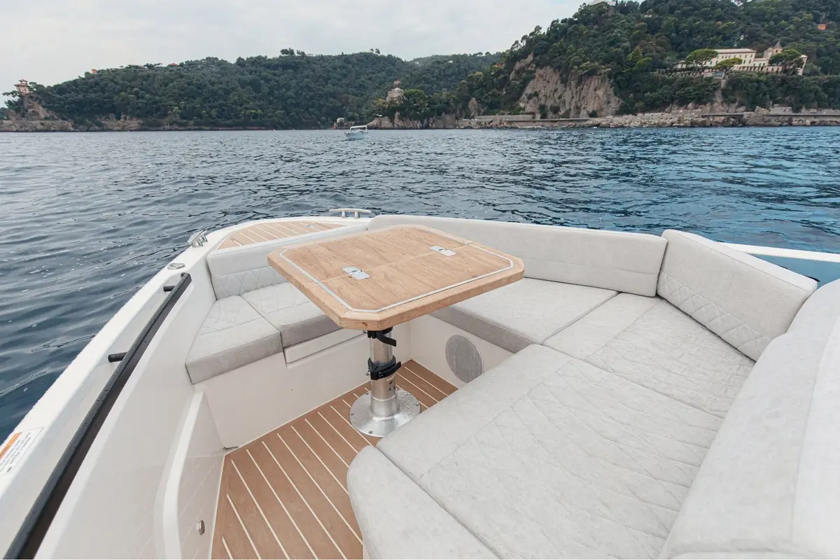 Saxdor 400 GTO, master cabin — Menorca Yacht Rental, Menorca. Saxdor 400 GTO — 12.4m