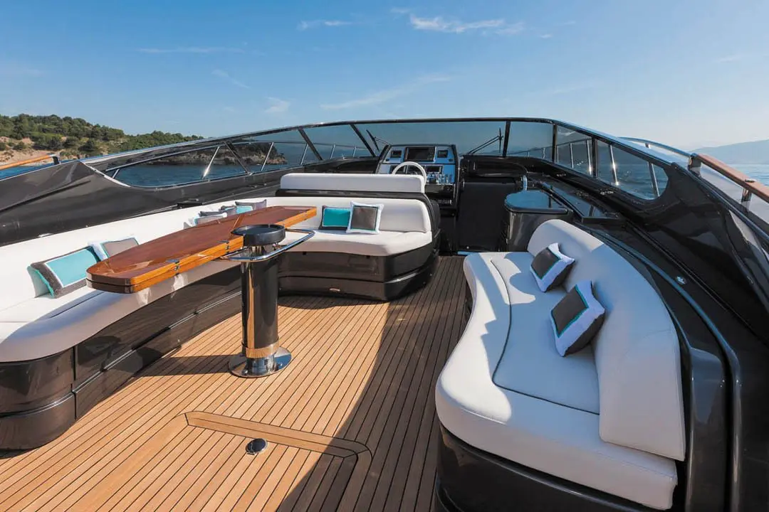 Virtus 63, salon — Menorca Yacht Rental, Menorca. Virtus 63 — 19m